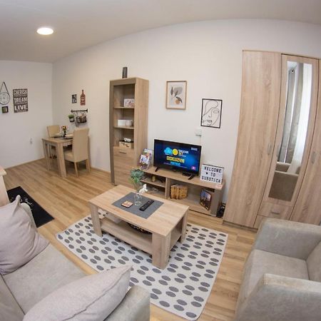 Sweet Apartment スボティツァ エクステリア 写真